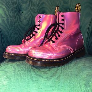 Pink Iridescent Dr Martens • US W9